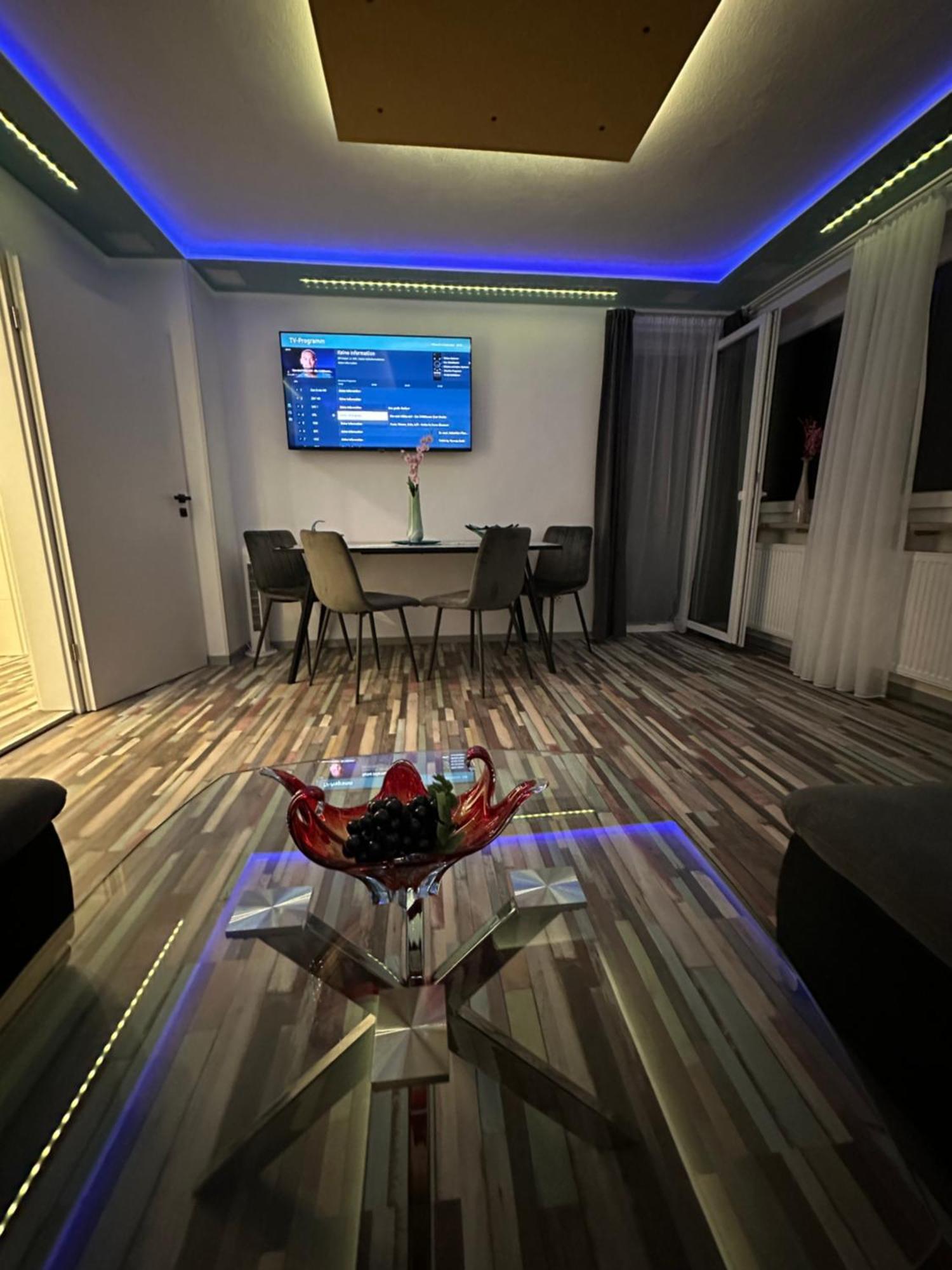 Modern Apartments Neuburg P - Top - 2 Zimmer, Komfort, Balkon, Wi-Fi, Smart Tv, Grosse Dusche, Kueche Нойбург ан дер Донау Екстериор снимка