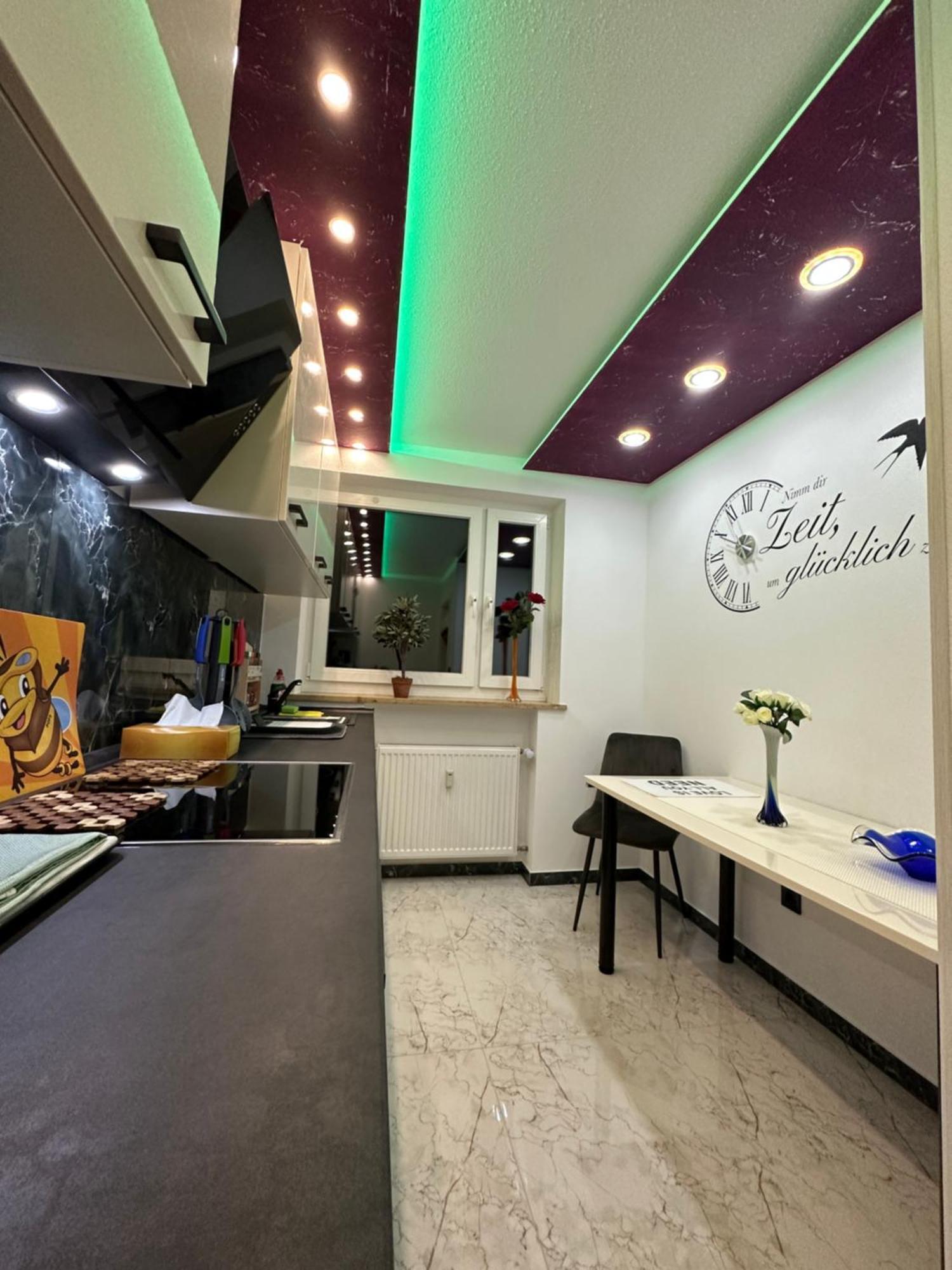 Modern Apartments Neuburg P - Top - 2 Zimmer, Komfort, Balkon, Wi-Fi, Smart Tv, Grosse Dusche, Kueche Нойбург ан дер Донау Екстериор снимка