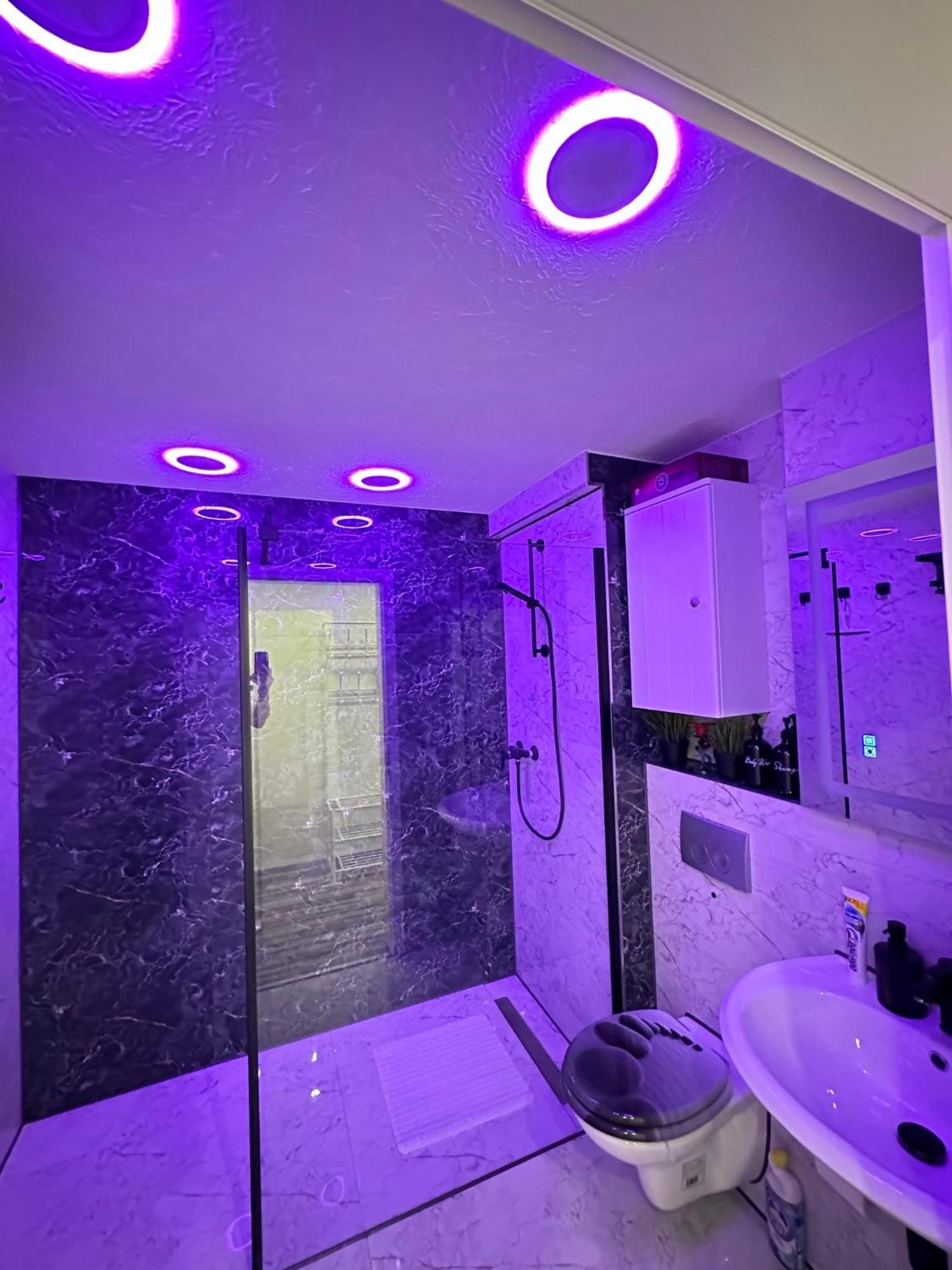 Modern Apartments Neuburg P - Top - 2 Zimmer, Komfort, Balkon, Wi-Fi, Smart Tv, Grosse Dusche, Kueche Нойбург ан дер Донау Екстериор снимка