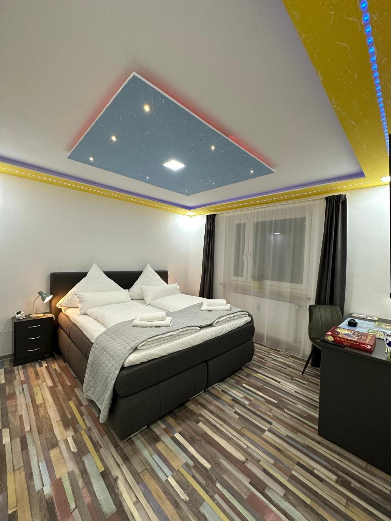 Modern Apartments Neuburg P - Top - 2 Zimmer, Komfort, Balkon, Wi-Fi, Smart Tv, Grosse Dusche, Kueche Нойбург ан дер Донау Екстериор снимка