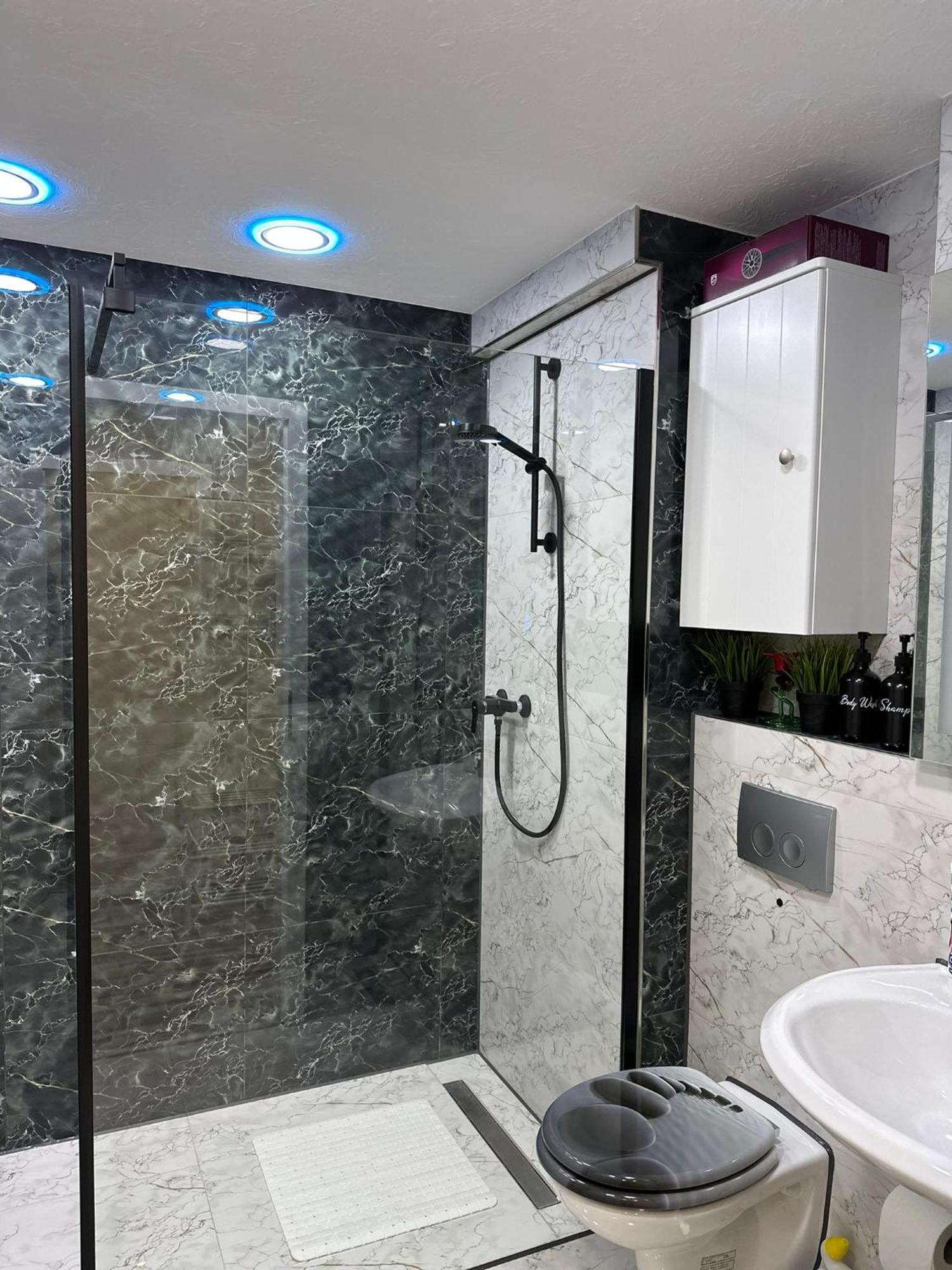 Modern Apartments Neuburg P - Top - 2 Zimmer, Komfort, Balkon, Wi-Fi, Smart Tv, Grosse Dusche, Kueche Нойбург ан дер Донау Екстериор снимка
